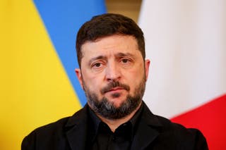 Ukrajinski predsjednik Volodymyr Zelensky nazoči sastanku sa svojim francuskim, britanskim i njemačkim kolegama na broju 10 Downing Streeta u središtu Londona 8. prosinca 2025.